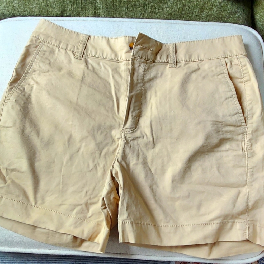 Old Navy Women's Tan Shorts
